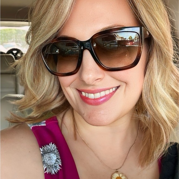 Raquel Welch Big Spender HF Synthetic Lacefront Wig Monotop in Shaded Wheat - Picture 3 of 13